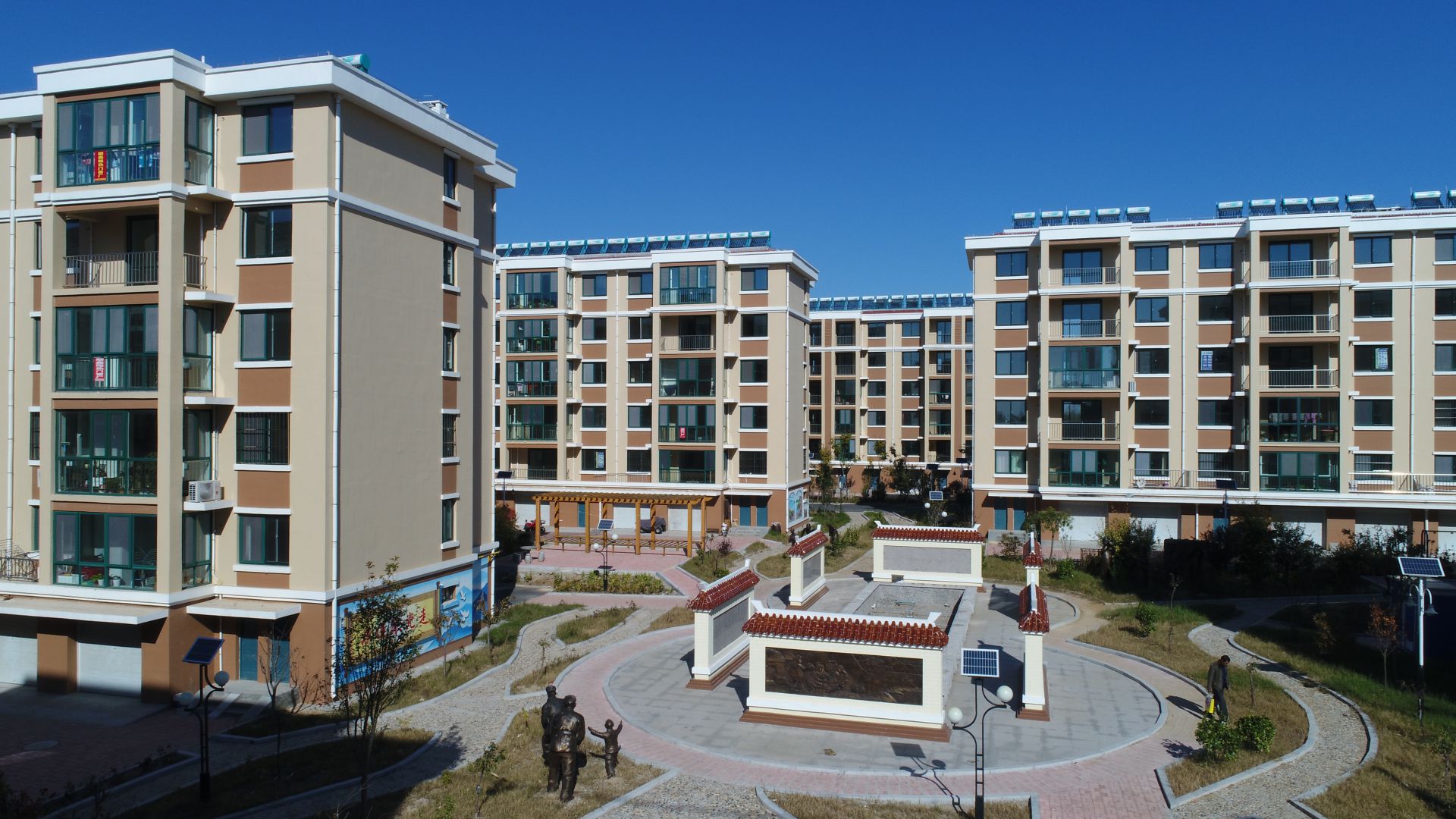 乐鱼（中国）莱西平度公司河头店镇龙泉湖社区项目实景图02_compressed